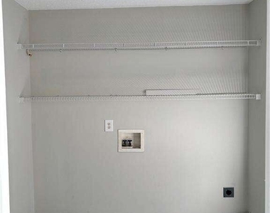 331 Wildwood Circle Se - Photo Thumbnail 16