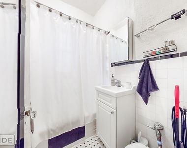 4 West 103rd Street - Photo Thumbnail 3