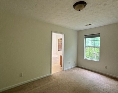 1560 Eastern Sunrise Lne - Photo Thumbnail 18