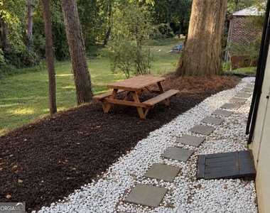 268 Scott Drive Se - Photo Thumbnail 1