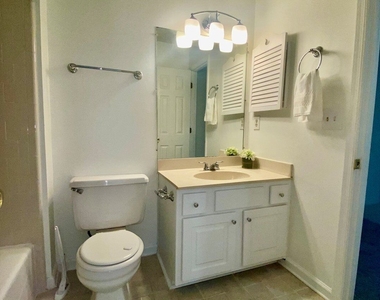 2121 Heritage Trace Drive - Photo Thumbnail 13