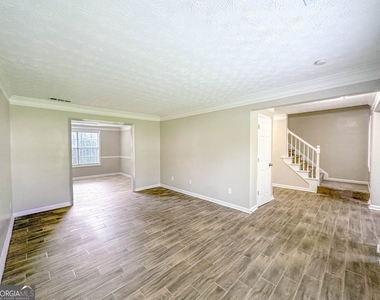 1070 Big Haynes Drive - Photo Thumbnail 5