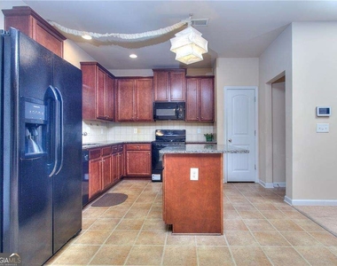 2241 Capella Circle Sw - Photo Thumbnail 14