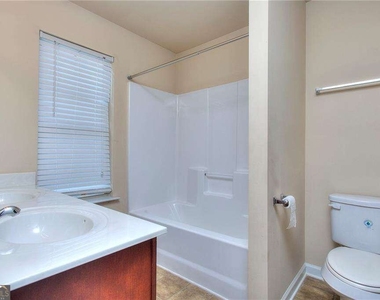 2241 Capella Circle Sw - Photo Thumbnail 26