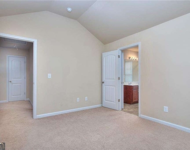 2241 Capella Circle Sw - Photo Thumbnail 25