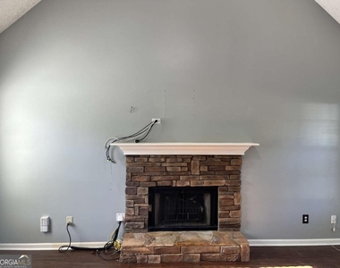 30 Candlewood Court - Photo Thumbnail 8