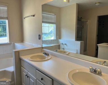 30 Candlewood Court - Photo Thumbnail 33