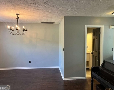 30 Candlewood Court - Photo Thumbnail 3