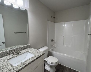 465 Mcgiboney Lane - Photo Thumbnail 7