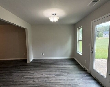 465 Mcgiboney Lane - Photo Thumbnail 14