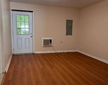 74 Davis Mill Courts - Photo Thumbnail 1