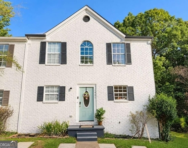 1447 Shiloh Way Nw - Photo Thumbnail 12