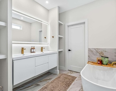 337 Pine Street Ne - Photo Thumbnail 19