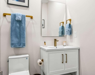 337 Pine Street Ne - Photo Thumbnail 14