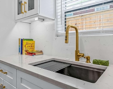 337 Pine Street Ne - Photo Thumbnail 11
