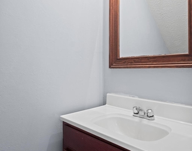362 N 19th Street - Photo Thumbnail 10