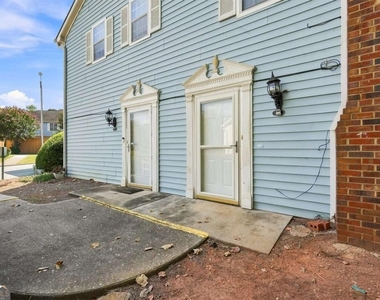 5557 Clover Rise Lane - Photo Thumbnail 23