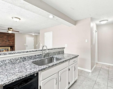 5557 Clover Rise Lane - Photo Thumbnail 12