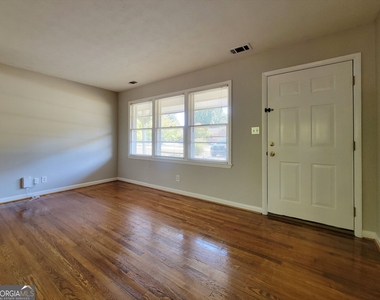 300 Nancy Street - Photo Thumbnail 2