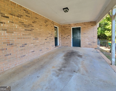 300 Nancy Street - Photo Thumbnail 15