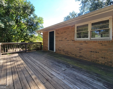 300 Nancy Street - Photo Thumbnail 12