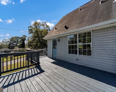 737 Carlton Street Se - Photo Thumbnail 24
