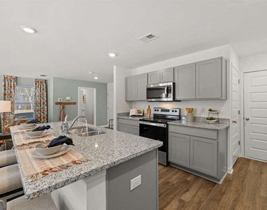 6 Coastal Court - Photo Thumbnail 1