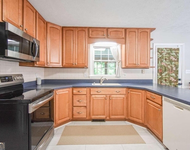 4571 Queen Anne Court Se - Photo Thumbnail 18