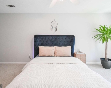 4571 Queen Anne Court Se - Photo Thumbnail 25