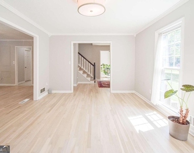 4571 Queen Anne Court Se - Photo Thumbnail 9