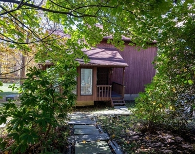 13 Village Way - Photo Thumbnail 11