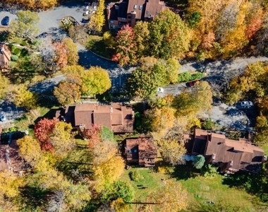 13 Village Way - Photo Thumbnail 7