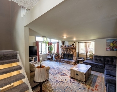 13 Village Way - Photo Thumbnail 15