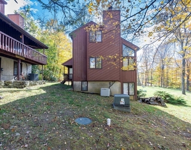 13 Village Way - Photo Thumbnail 8