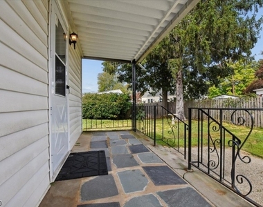 29 Gregory Dr - Photo Thumbnail 1