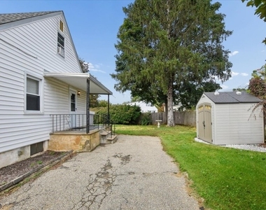 29 Gregory Dr - Photo Thumbnail 2