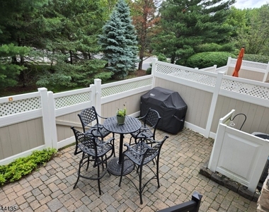 58 Patriot Hill Dr - Photo Thumbnail 3