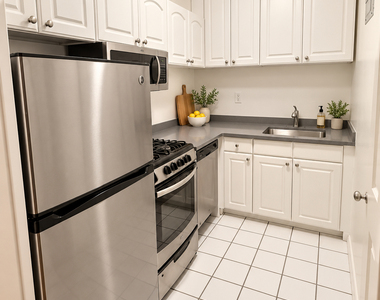 236 East 36th Street - Photo Thumbnail 2