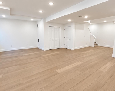 106 Mustang Drive - Photo Thumbnail 12
