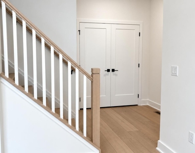 106 Mustang Drive - Photo Thumbnail 13