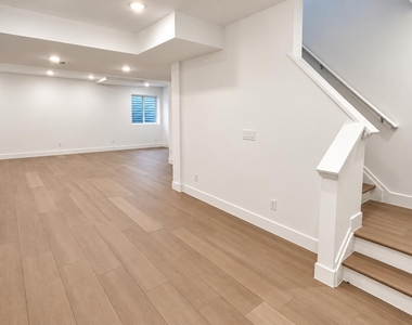 106 Mustang Drive - Photo Thumbnail 11