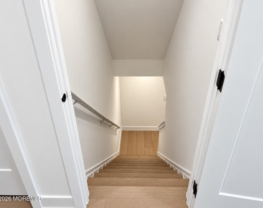 106 Mustang Drive - Photo Thumbnail 9