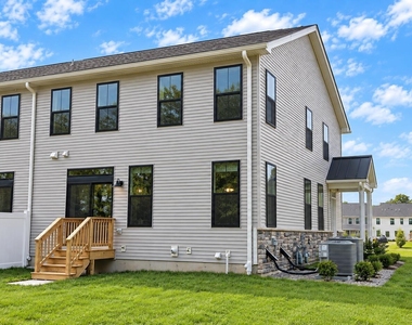 106 Mustang Drive - Photo Thumbnail 33