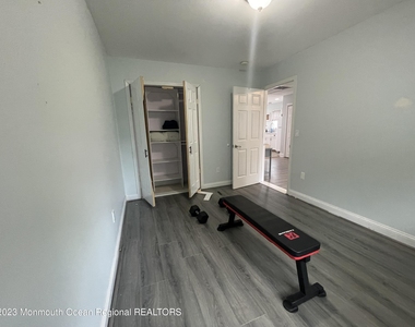 3136 Hiawatha Avenue - Photo Thumbnail 12