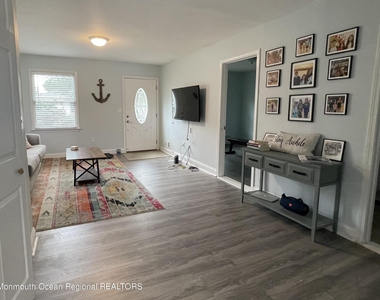 3136 Hiawatha Avenue - Photo Thumbnail 16