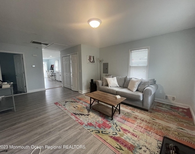 3136 Hiawatha Avenue - Photo Thumbnail 7