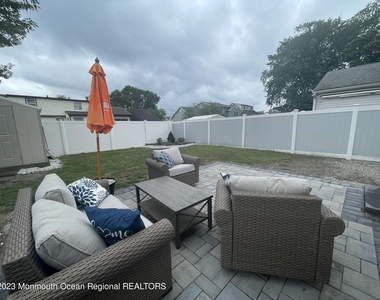 3136 Hiawatha Avenue - Photo Thumbnail 2