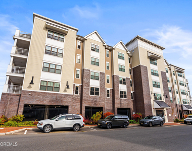 165 Pavilion Avenue - Photo Thumbnail 1