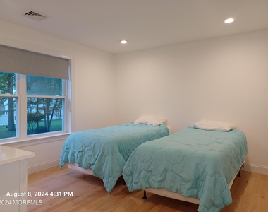 241 Woodcrest Road - Photo Thumbnail 12