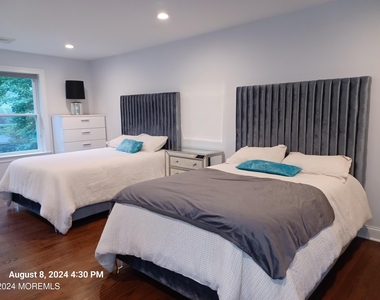 241 Woodcrest Road - Photo Thumbnail 7
